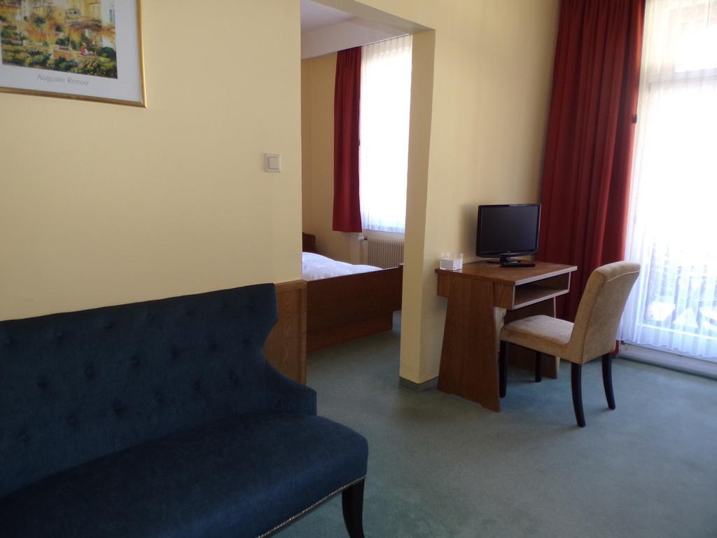 Hotel Sieben Linden Lauterbach  Bagian luar foto